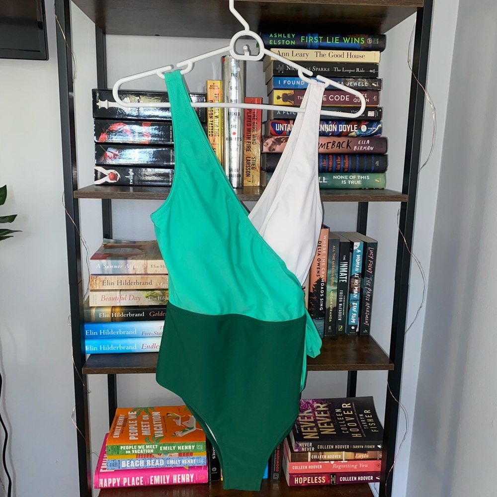 CUPSHE Colorblock Swimsuit